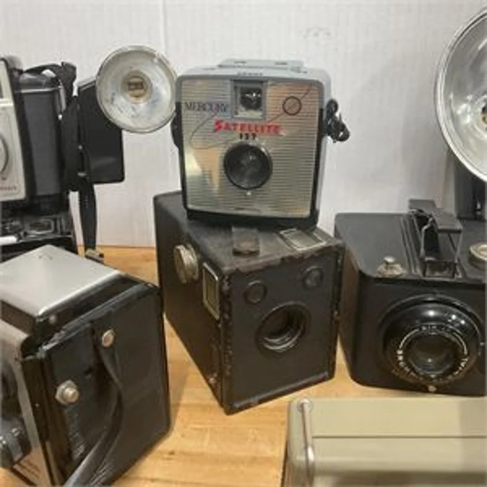 Vintage Camera Lot Kodak Brownie Hawkeye Ansco Mercury Folding Flash Collection